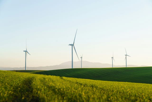 Exkursion zum Wind- und Solarpark nach Berghülen