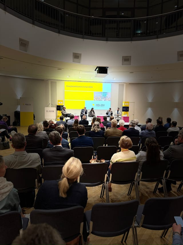 Podium zum Thema “Klimamilliarde: Viel Geld, viel Wirkung?”